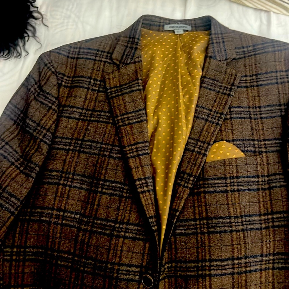 this is a Johnson and Murphy blazer size large